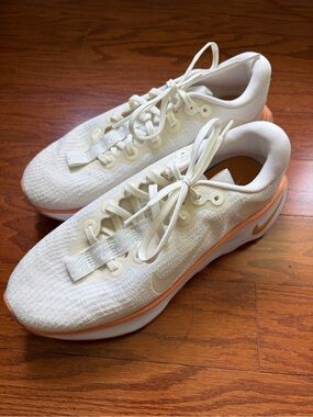 Nike Women's Motiva Walking Shoes (Sail/White/Copper) US size 8